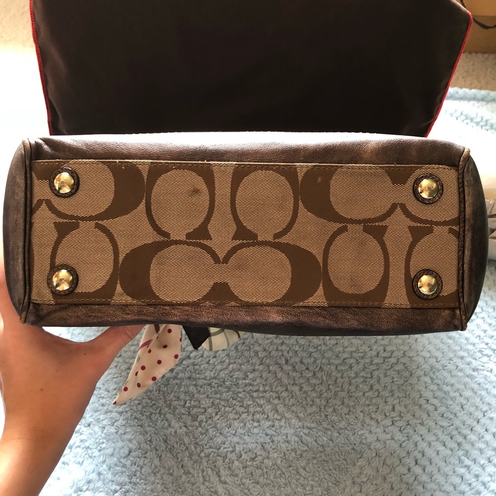 Coach Signature Hampton Madeline Satchel w/ Scarf - Picture 7 of 8